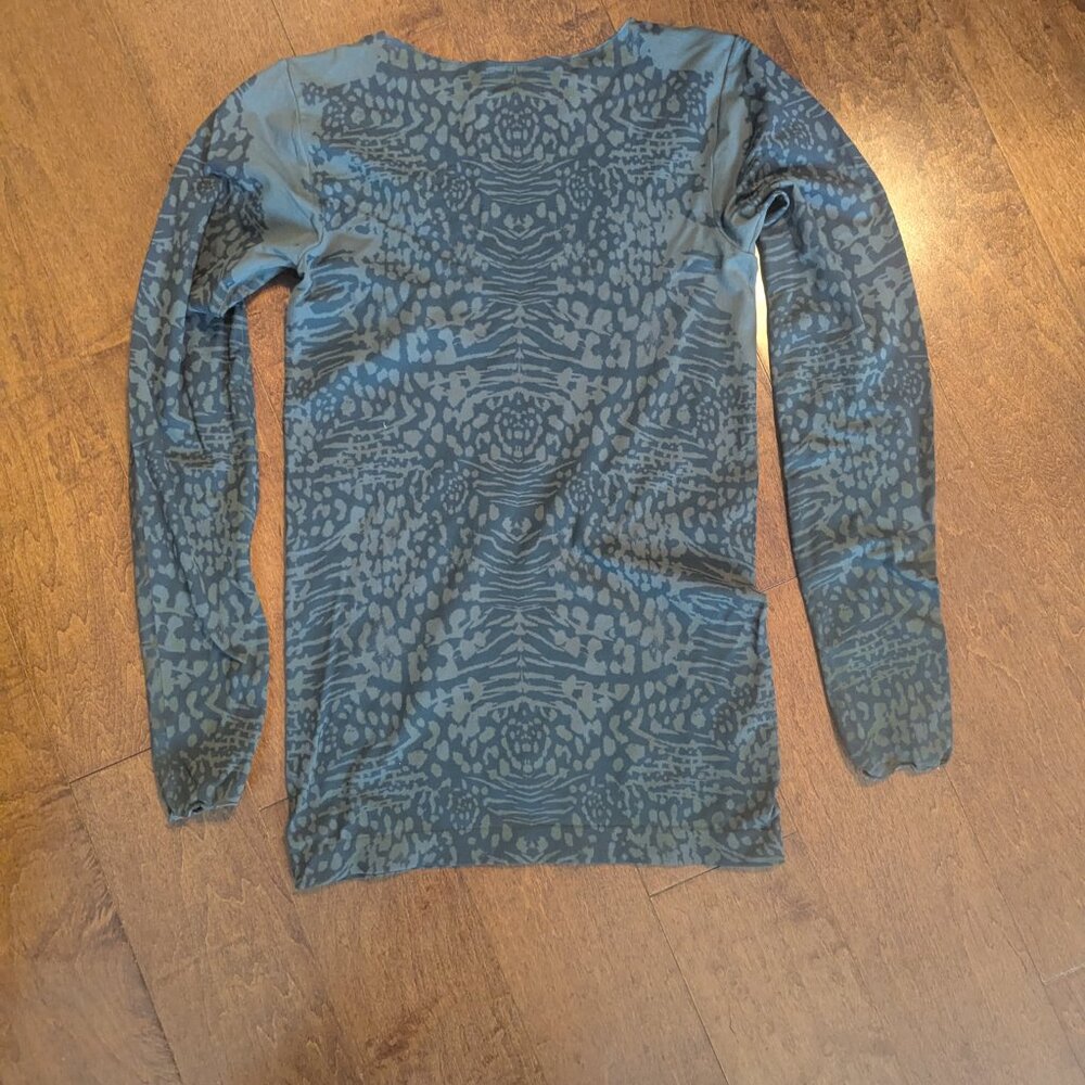 AMB top one size - BRAND NEW